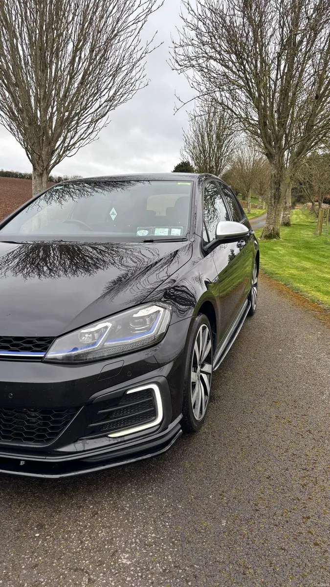 VW Golf GTE - Image 1