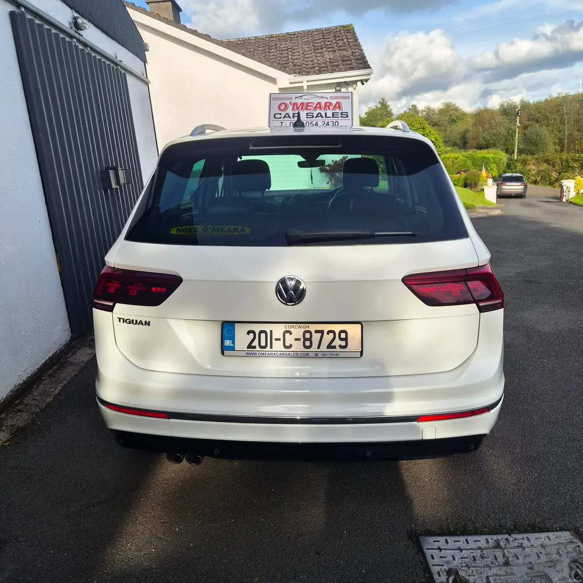 Volkswagen Tiguan  R-Line 2020 **Full Leather** - Image 5