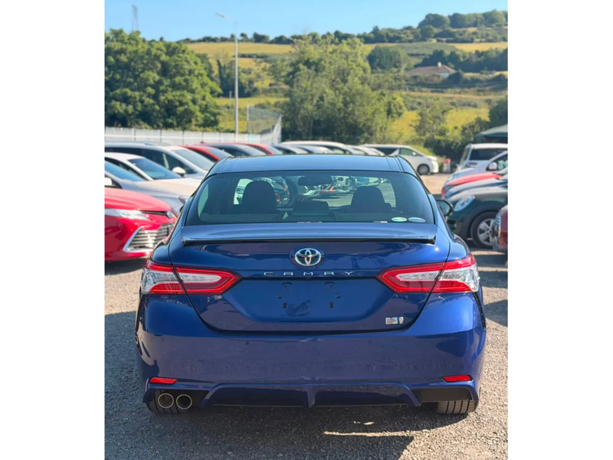 Toyota Camry WS Leather Package  Automatic Petrol - Image 5