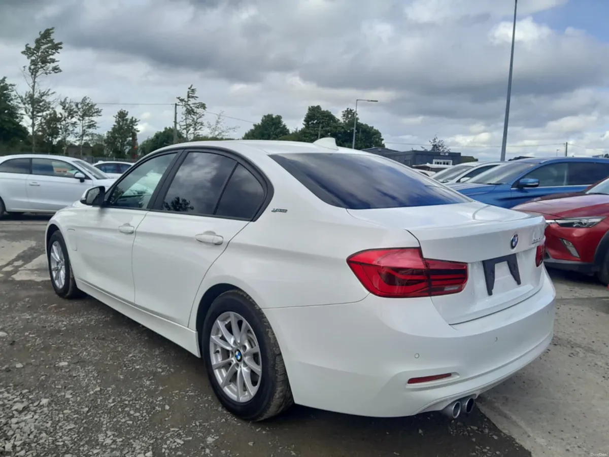 BMW 3-Series 330e iPerformance plug-in hybrid Low - Image 6