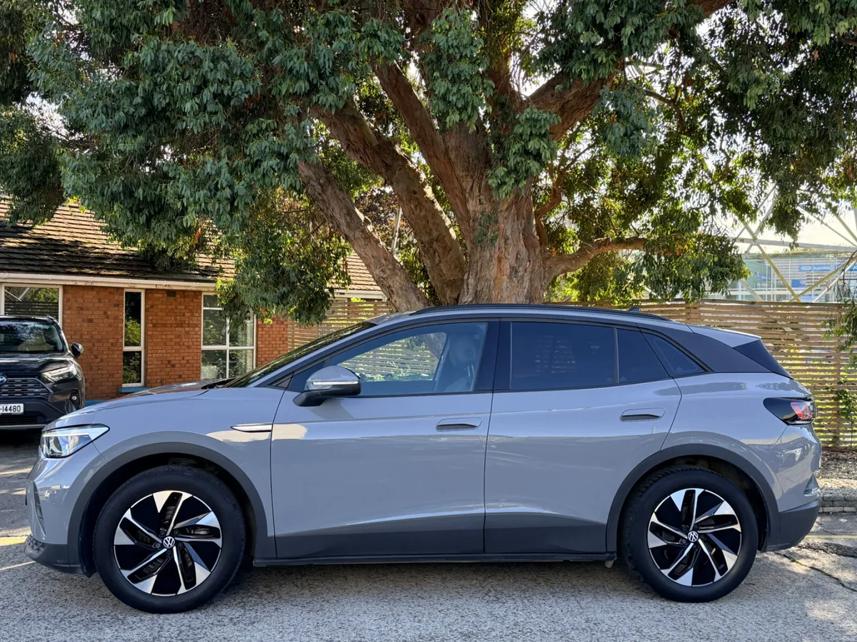 2023 Volkswagen ID.4..2 keys..rear cam - Image 3