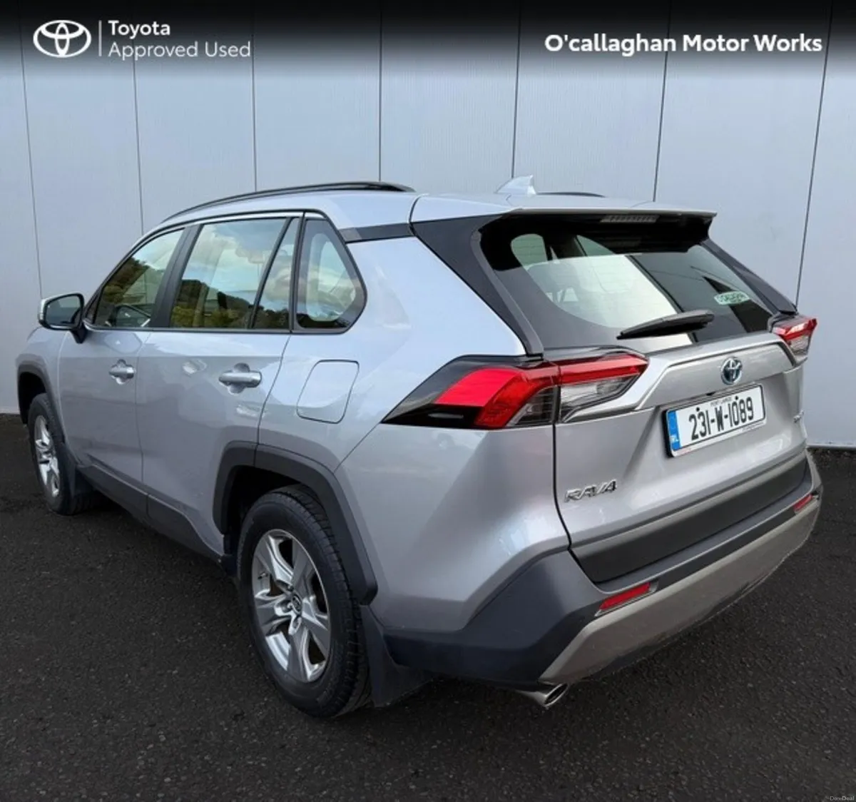 Toyota RAV4 RAV4 HYBRID LUNA 4DR AUTO - Image 3