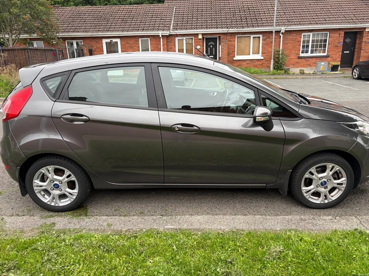2016 Ford Fiesta - Image 4