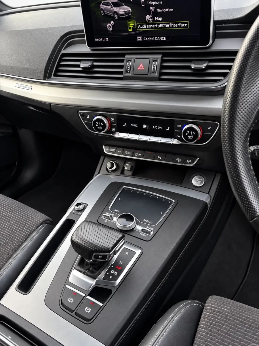 AUDI Q5 40 TDI S LINE (VRT READY) - Image 4