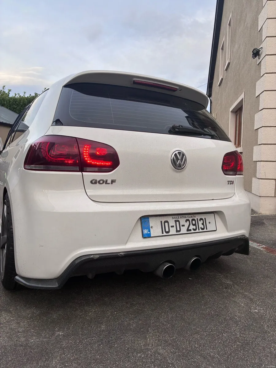 2010 R Line Golf - Image 5