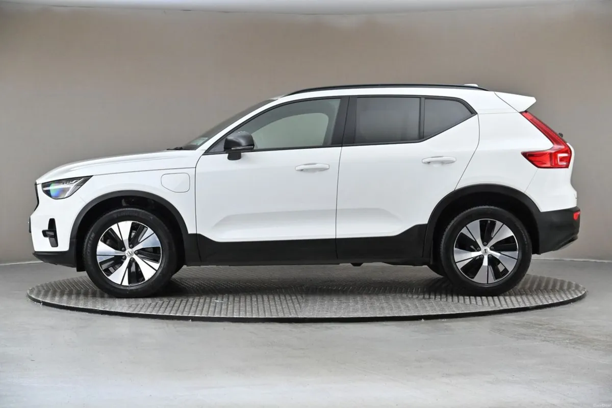 Volvo XC40 1.5 T4 RECHARGE PHEV - Image 5