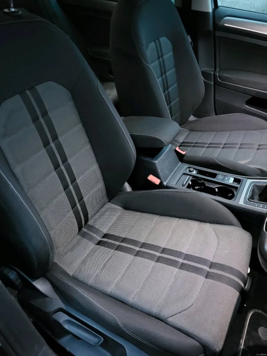 VW GOLF 2O16 - Image 6