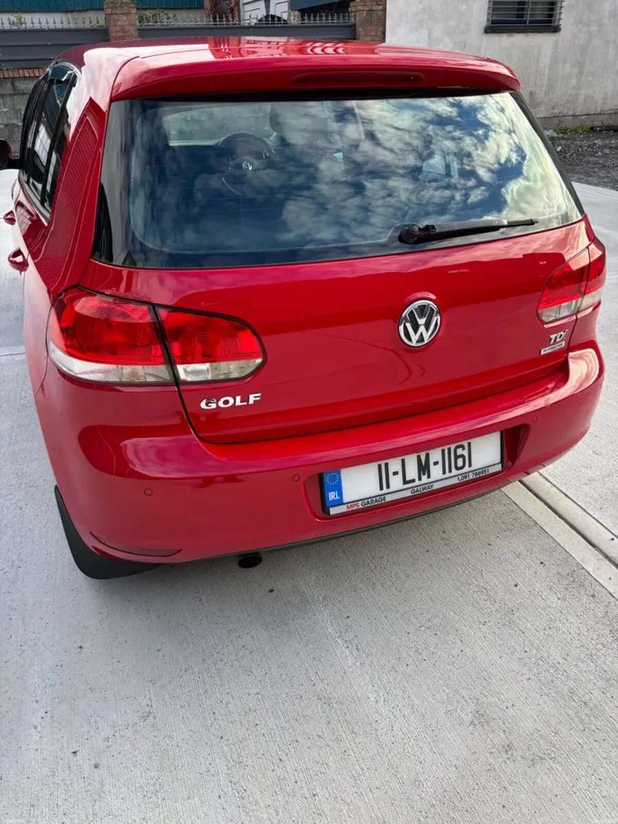 2011 Volkswagen Golf 1.6 TDI BLUEMOTION 105BHP - Image 4