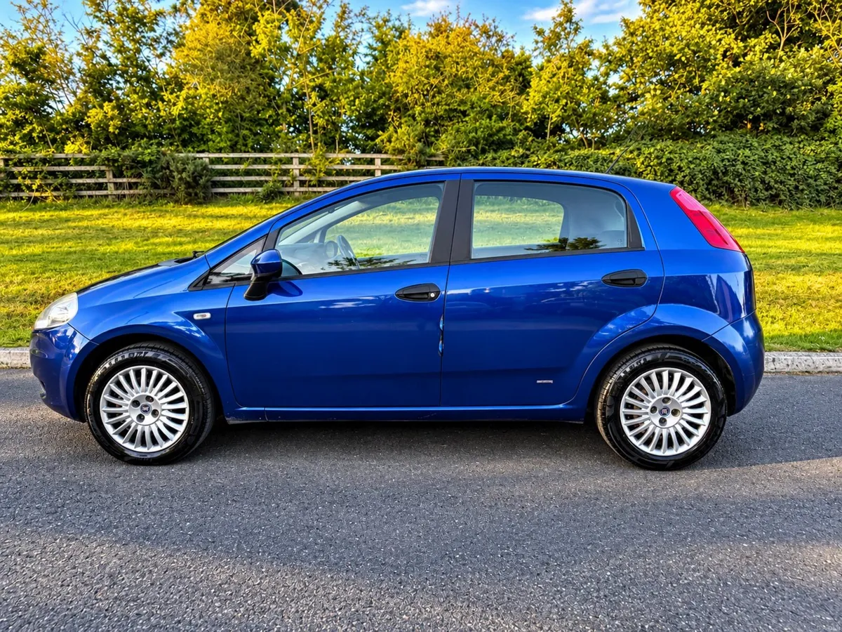 Fiat Punto Grande - NCT 08/27 - 140km - Image 5