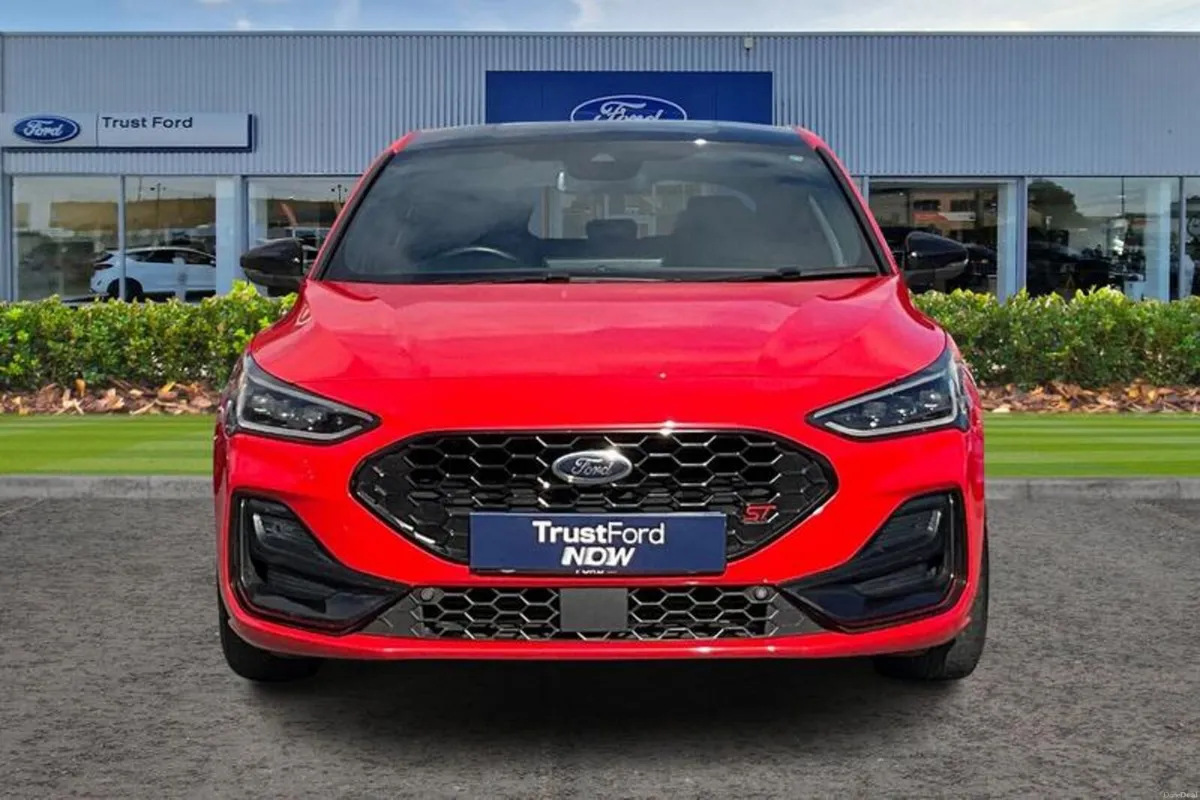 Ford Focus 2.3T EcoBoost ST Hatchback 5dr Petrol M - Image 6