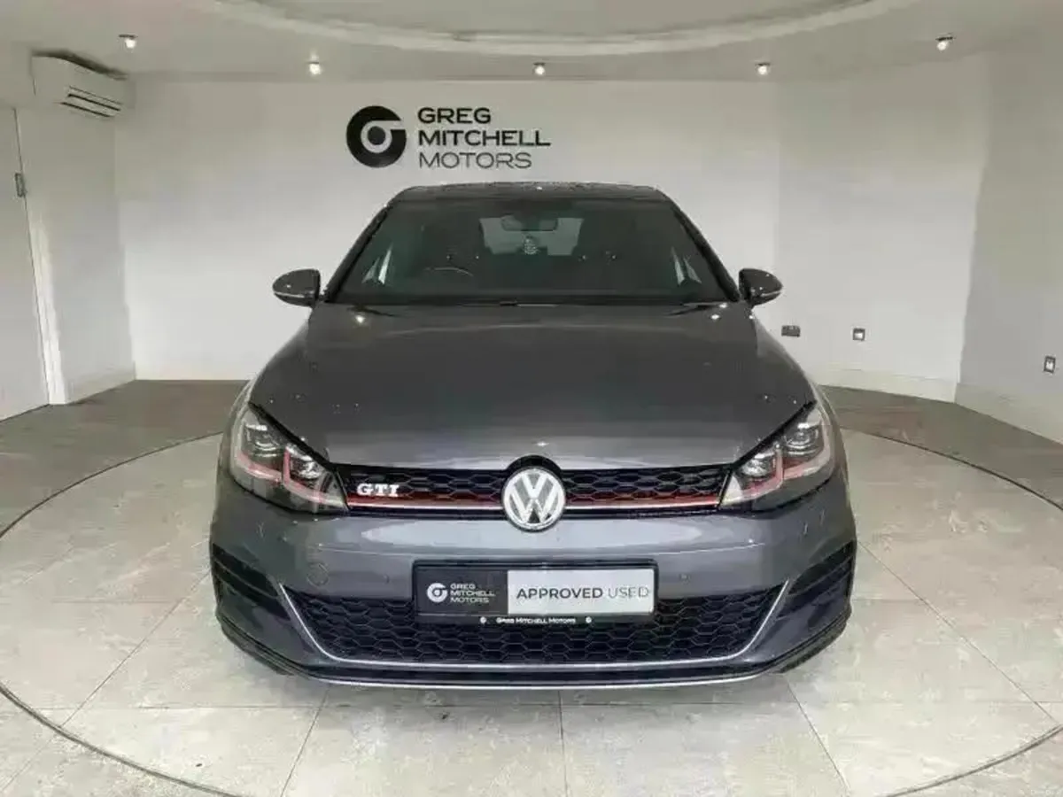Volkswagen Golf 2.0 TSI GTI 5dr DSG - Image 2