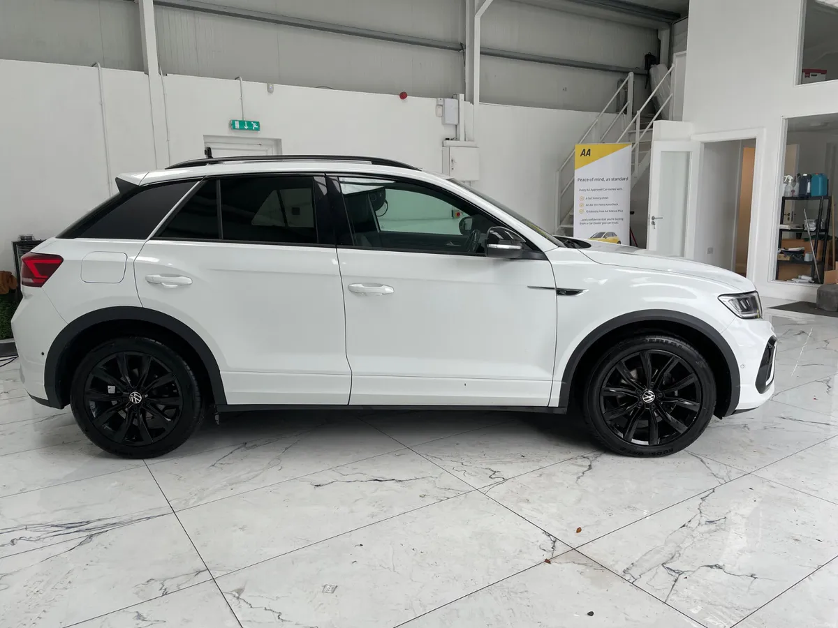 Volkswagen T-Roc 2023 1.5 Dsg R-Line PLus Auto - Image 2