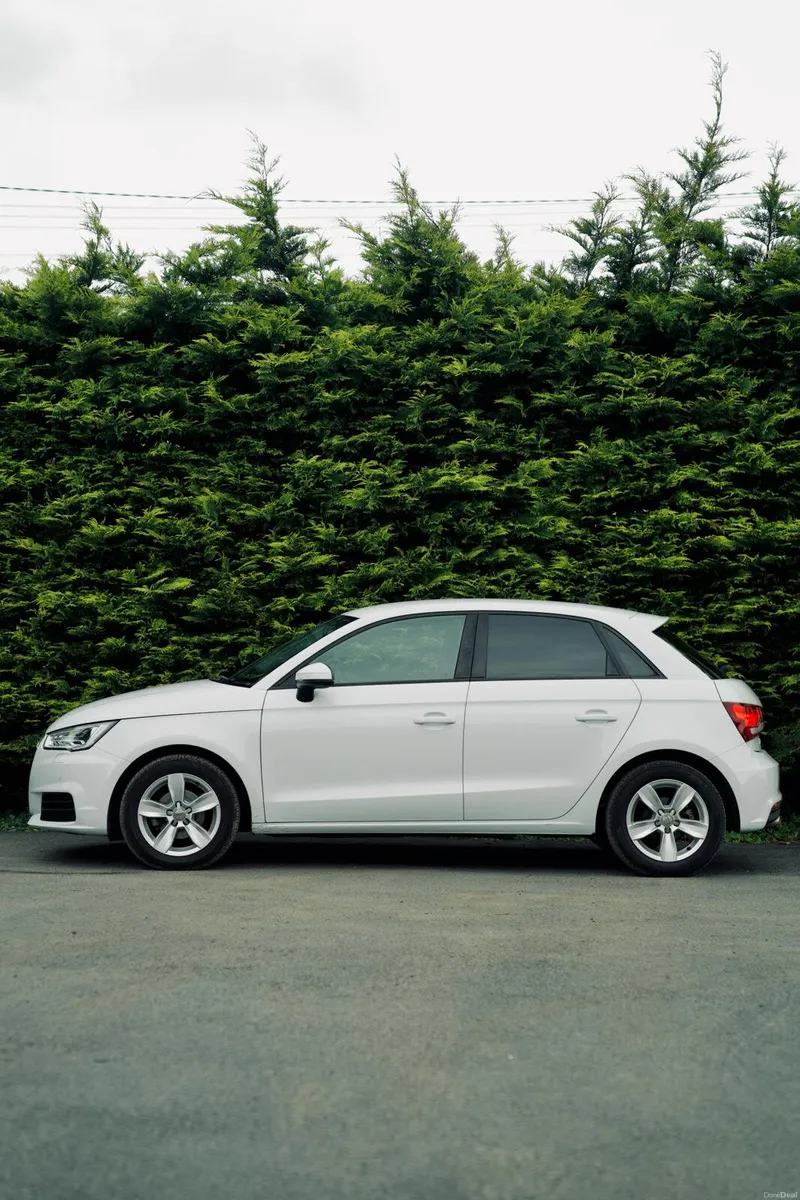 Audi A1 1.0 TFSI Sportback 2017 - Image 2