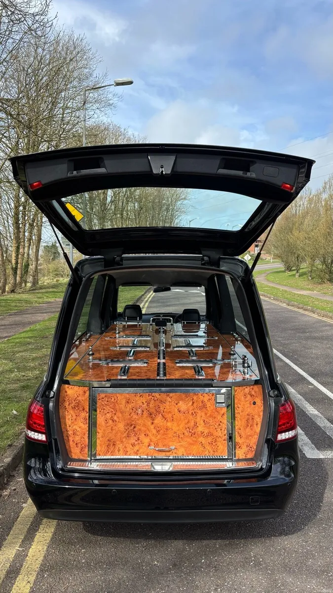 2018 Mercedes Duffy Hearse - Image 5