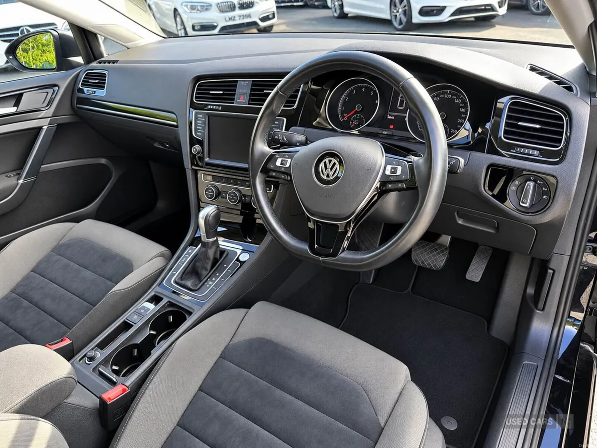 Volkswagen Golf 1.4 TSI BlueMotion Tech S DSG Euro - Image 5