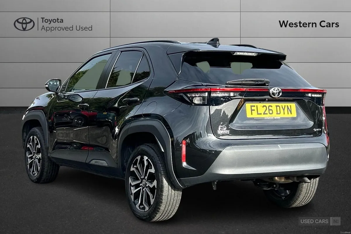 Toyota Yaris Cross 1.5 VVT-h Design E-CVT Euro 6 ( - Image 4