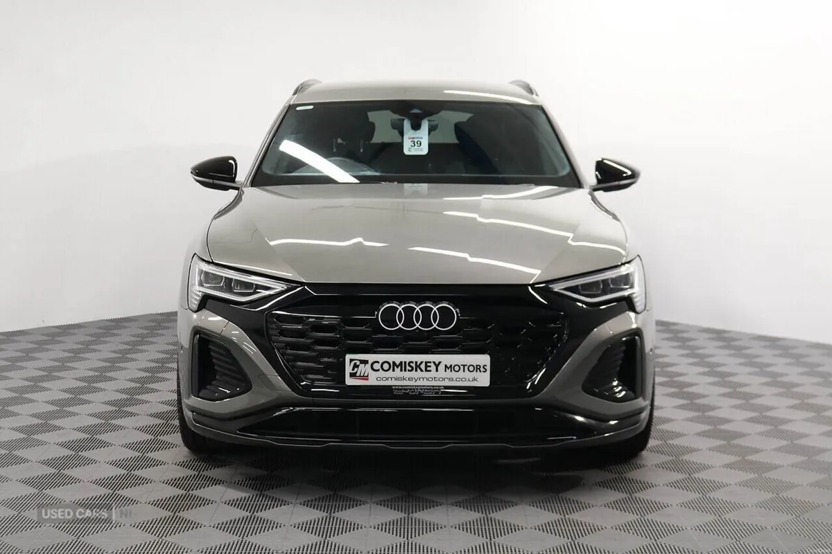 Audi Q8 e-tron S line - Image 2