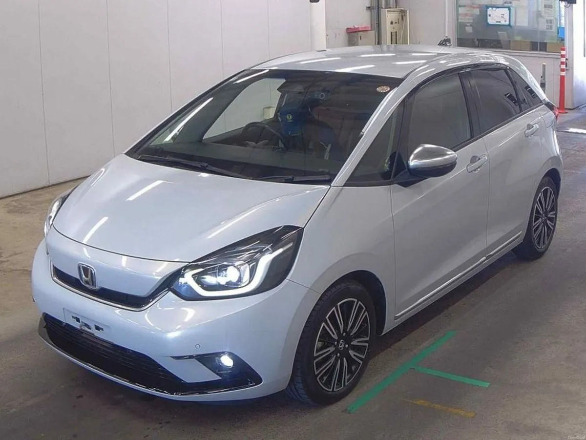 Honda Fit EHEV LUXE - Image 4