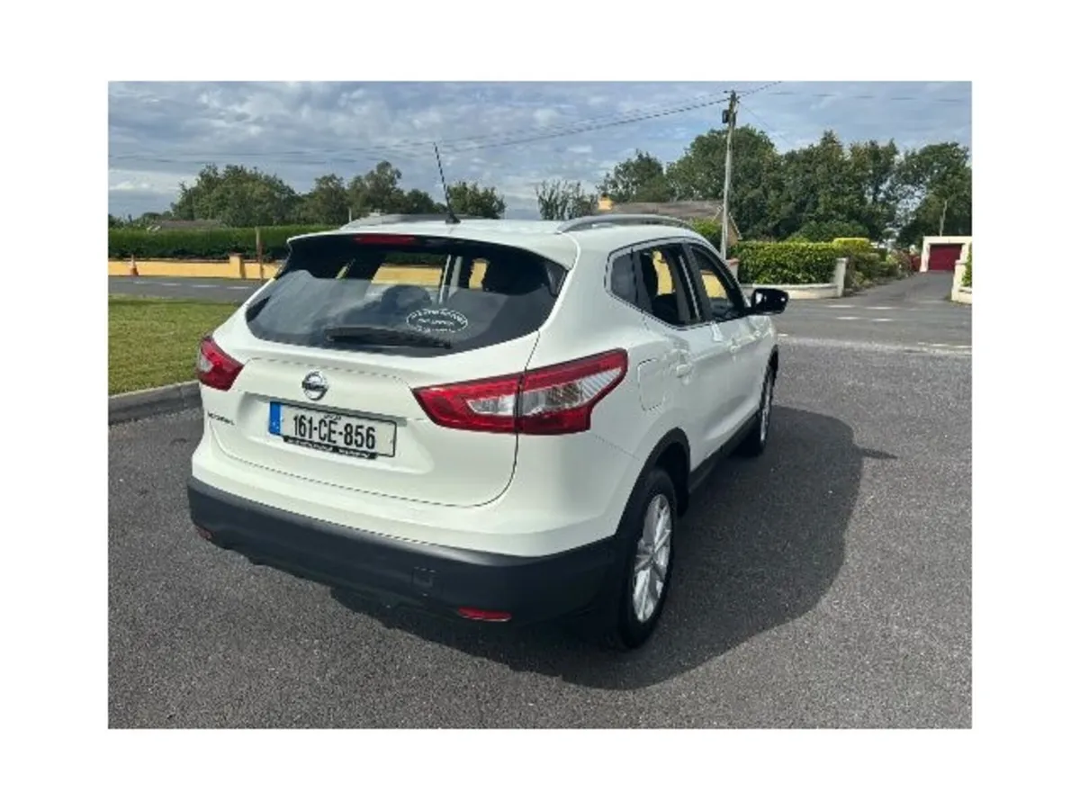Nissan Qashqai 1.2 SV MY16 NC E6 4DR - Image 2