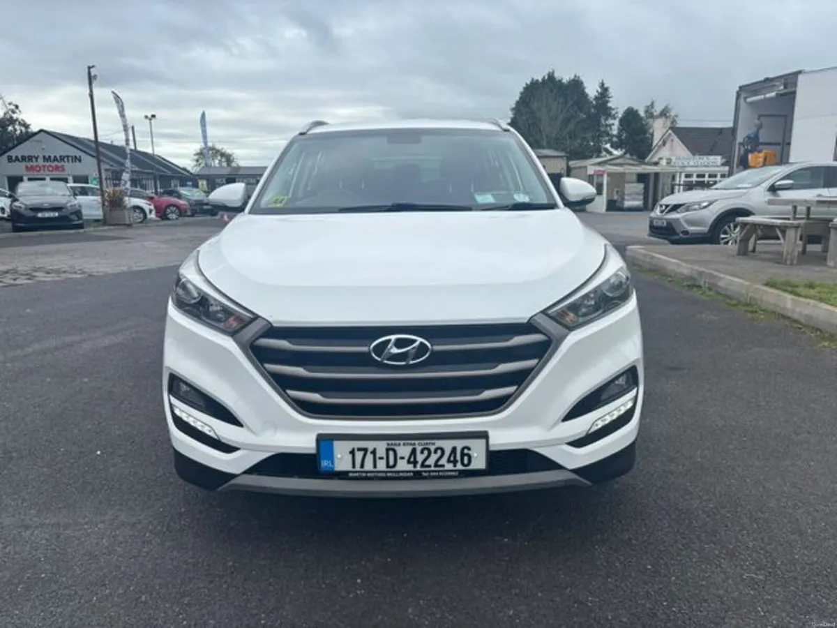 Hyundai Tucson 1.7crdi Executive 5DR - Image 2
