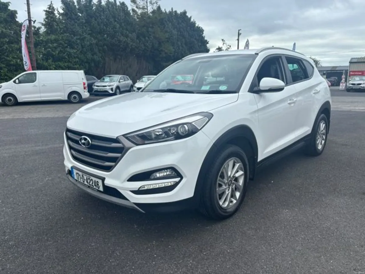 Hyundai Tucson 1.7crdi Executive 5DR - Image 3