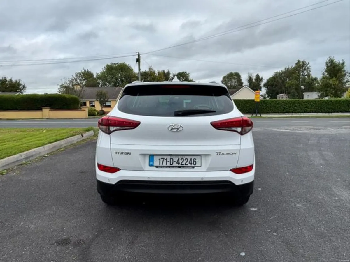 Hyundai Tucson 1.7crdi Executive 5DR - Image 6