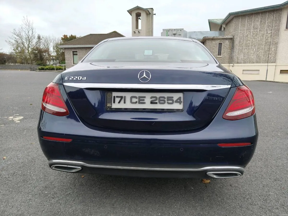 2017 Mercedes-Benz E220 D SE 4DR AUTO - Image 3