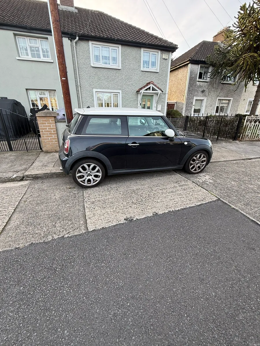 Mini Cooper - Image 1