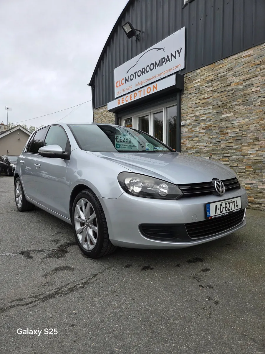 Volkswagen Golf 2011 / 1.2 AUTOMATIC - Image 1