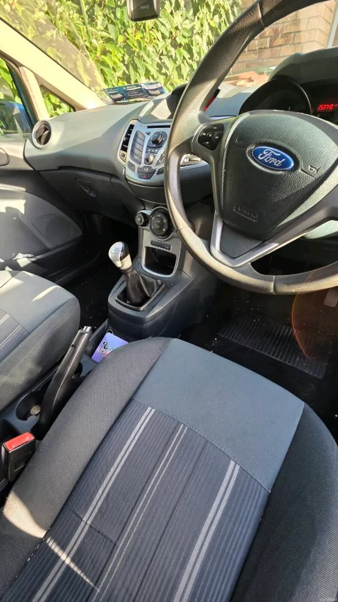Ford Fiesta - Image 5