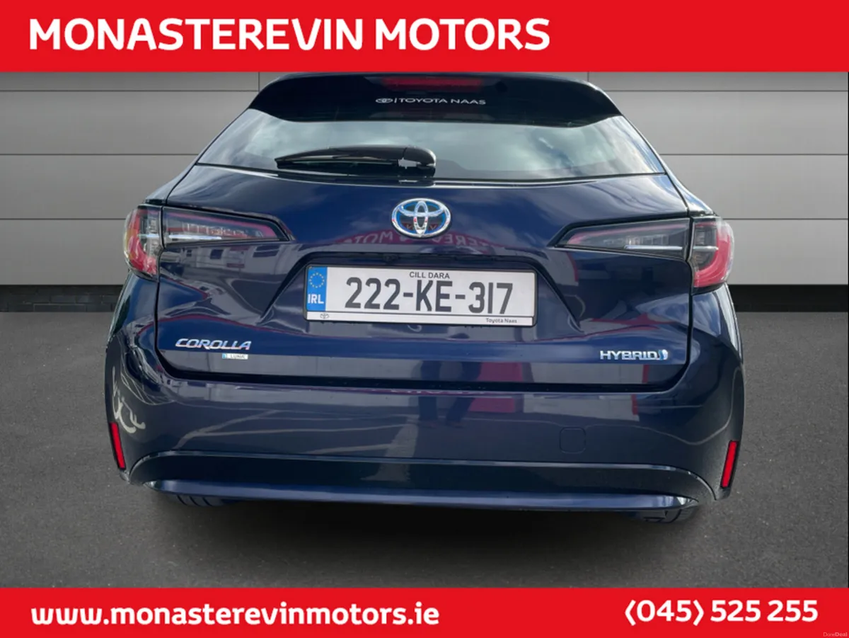Toyota Corolla LUNA TS 4DR AUTO HYBRID - ESTATE SP - Image 6