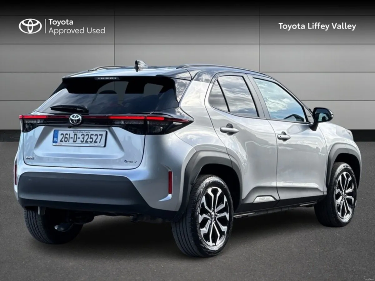 Toyota Yaris Cross YARIS CROSS LUNA SPORT - Image 2