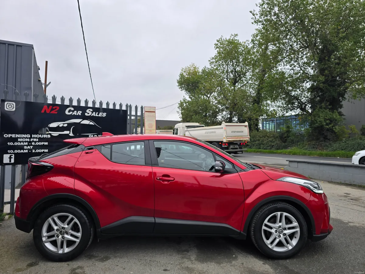 222 Toyota C-HR 1.8 hybrid, LOW MILES, NEW NCT - Image 3