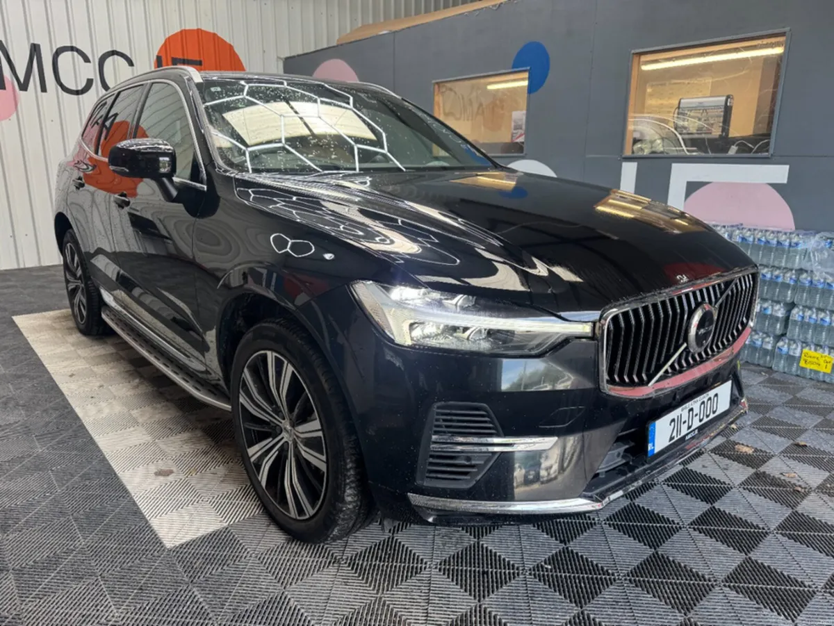 Volvo XC60 2021 VOLVO XC60 4WD RECHARGE PLUG-IN HY - Image 1