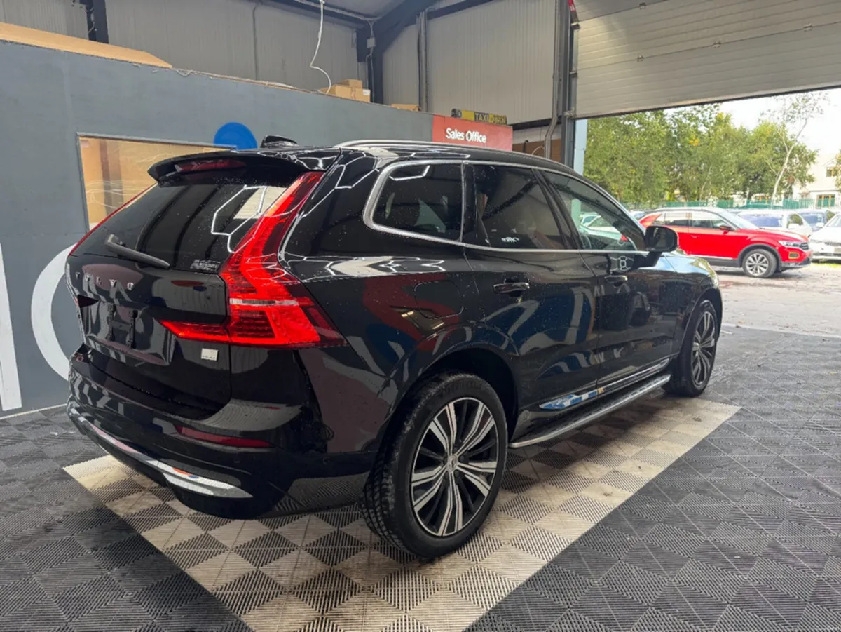 Volvo XC60 2021 VOLVO XC60 4WD RECHARGE PLUG-IN HY - Image 3