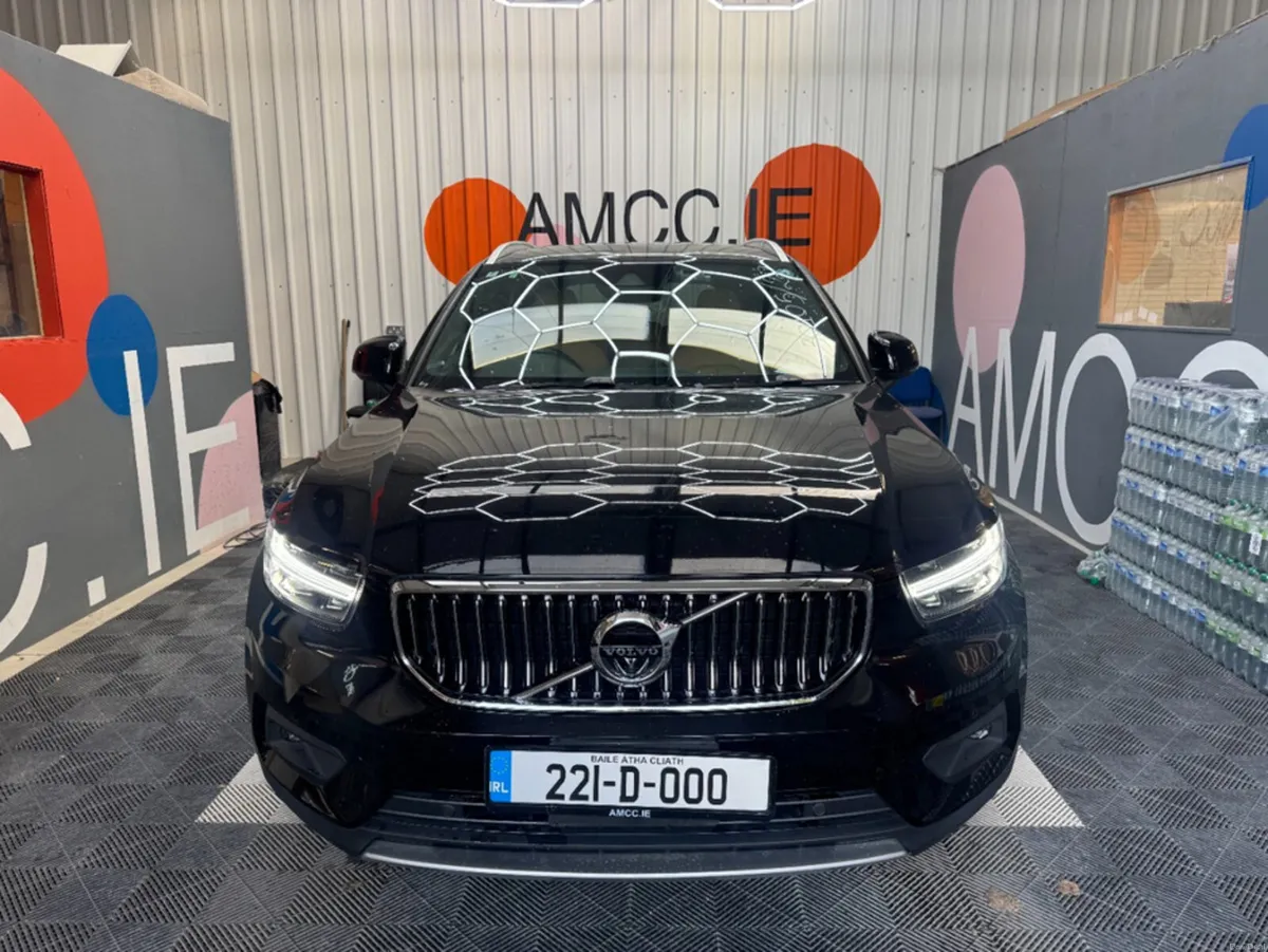 Volvo XC40 2022 VOLVO Xc40 RECHARGE PLUG-IN HYBRID - Image 2