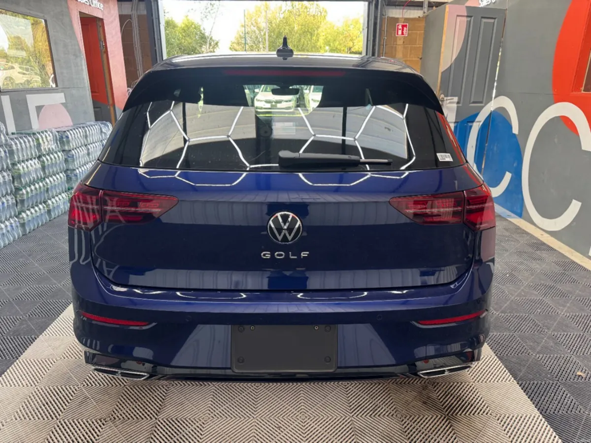 Volkswagen Golf 2024 VOLKSWAGEN GOLF 5D TDI R-LINE - Image 4