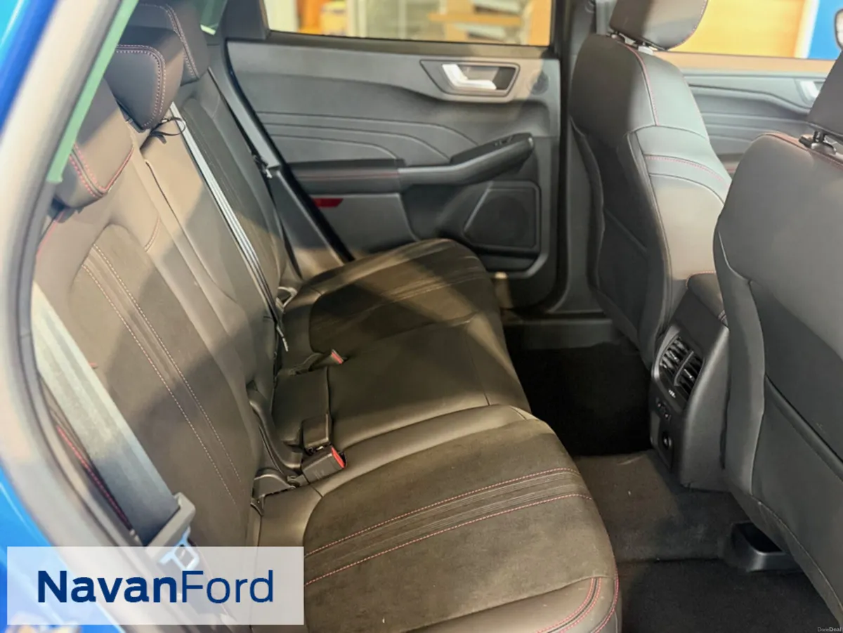 Ford Kuga NEW ST-Line X Edition 2.5 Plug-in Hybrid - Image 6