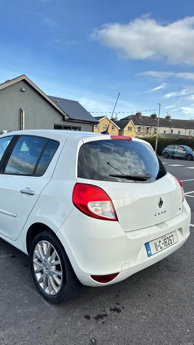 Renault Clio - Image 4