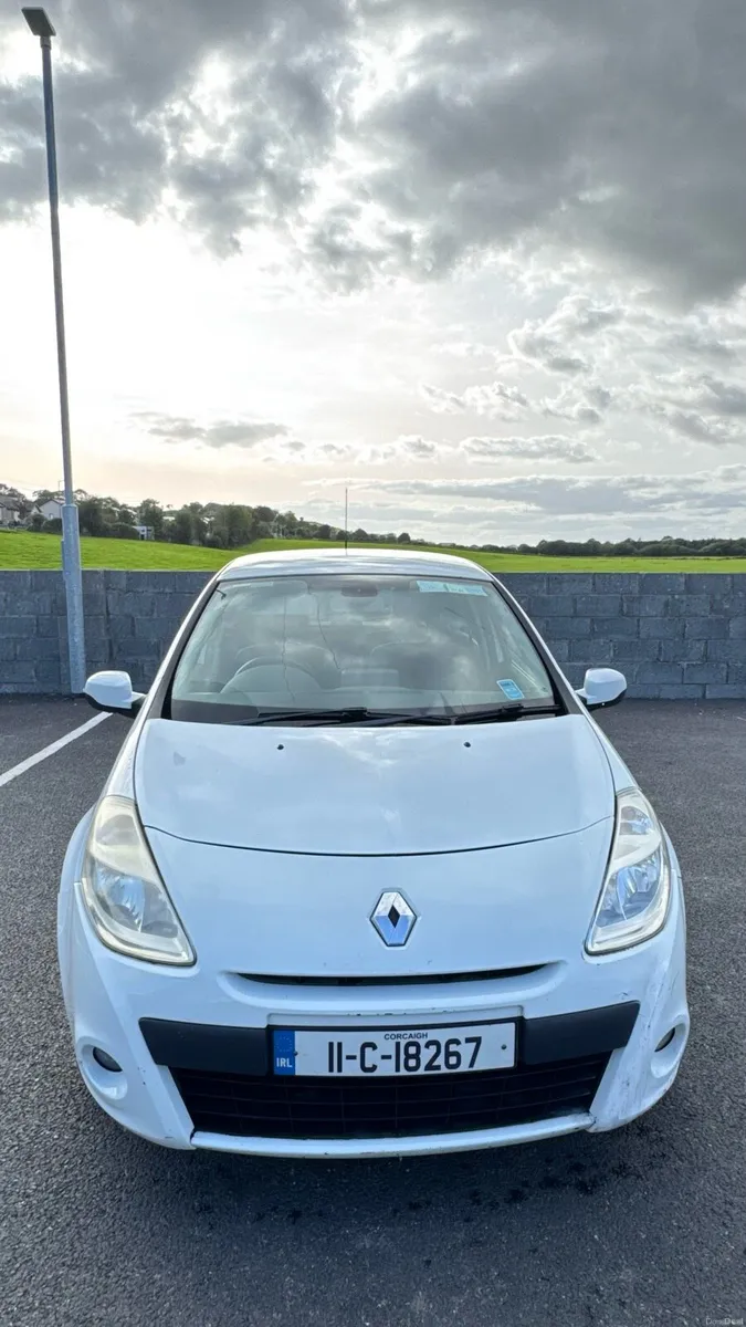 Renault Clio - Image 1