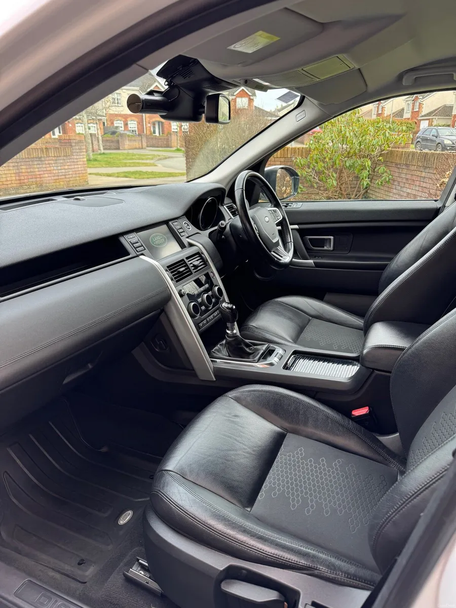 2016 Discovery Sport 7-Seater Diesel 2.0L SE TD4 - Image 4