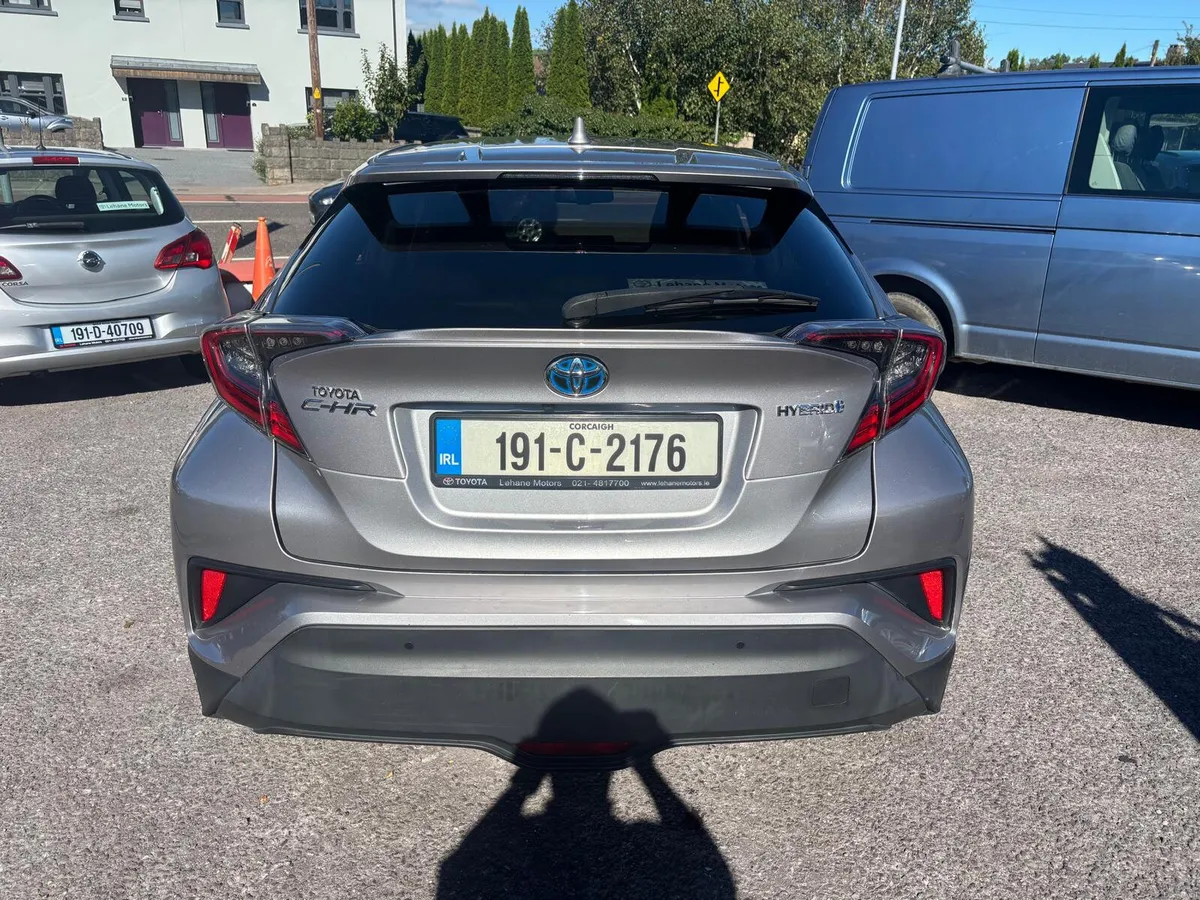 Toyota C-HR 2019  HYBRID  SOL  AUTOMATIC - Image 2