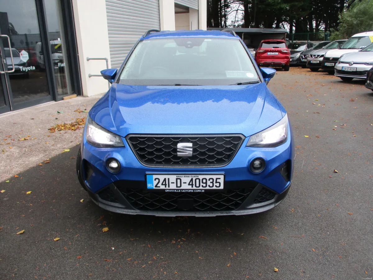 SEAT Arona 1.0 tsi SE +  2024 - Image 2
