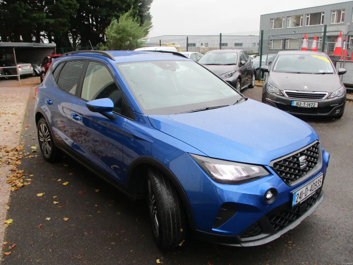 SEAT Arona 1.0 tsi SE +  2024 - Image 3