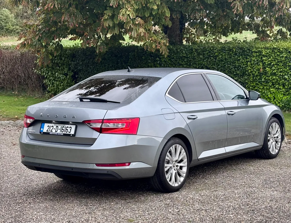 212 Skoda Superb Automatic - Mint Condition - Image 5