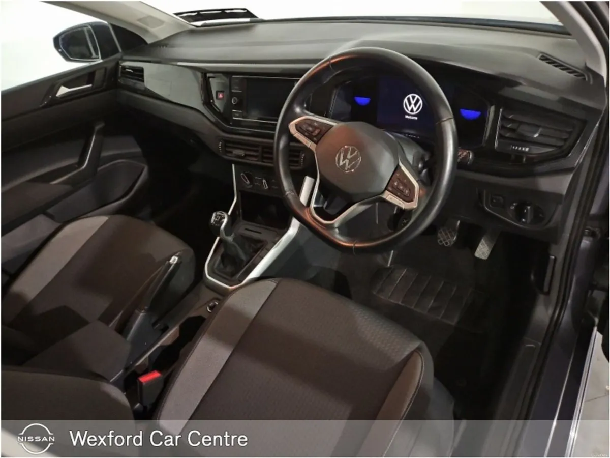 Volkswagen Polo 1.0 TSI LIFE - Image 2