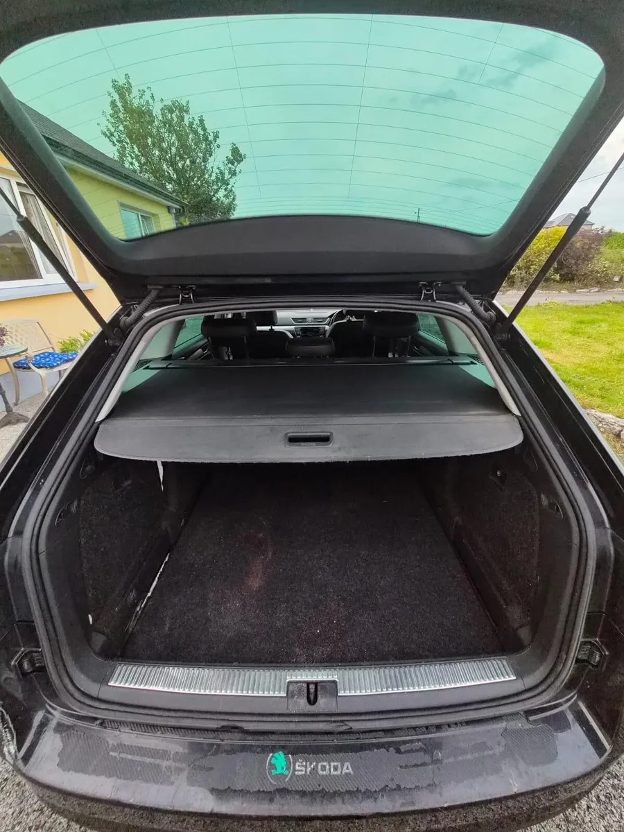 2017 Skoda superb estate - Image 3