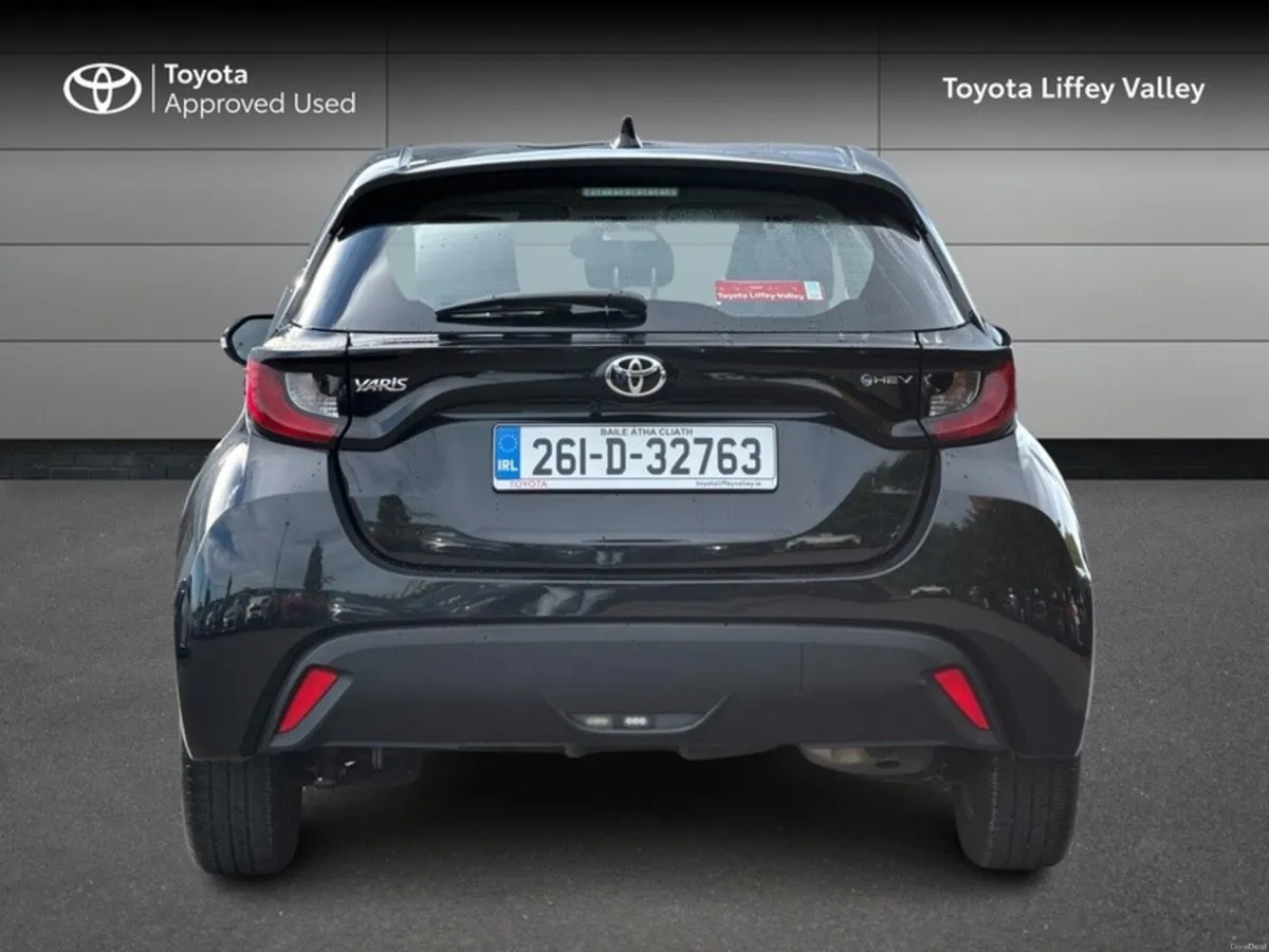 Toyota Yaris Yaris HEV Luna - Image 4