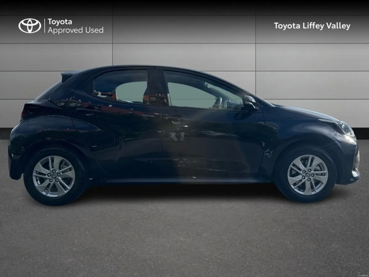Toyota Yaris Yaris HEV Luna - Image 3