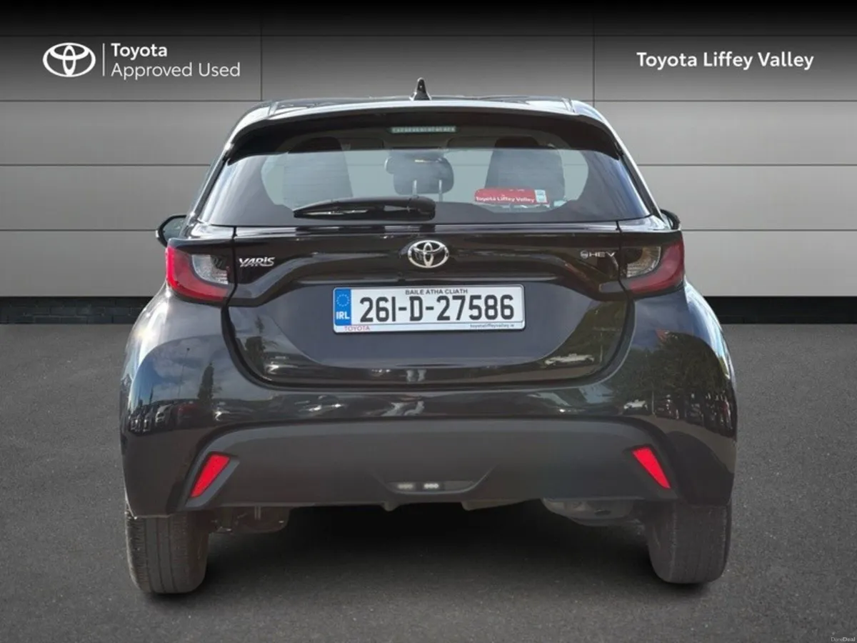 Toyota Yaris Yaris HEV Luna - Image 4